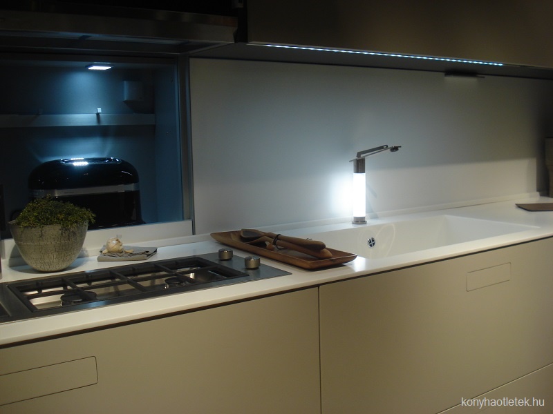 modern konyha világítása